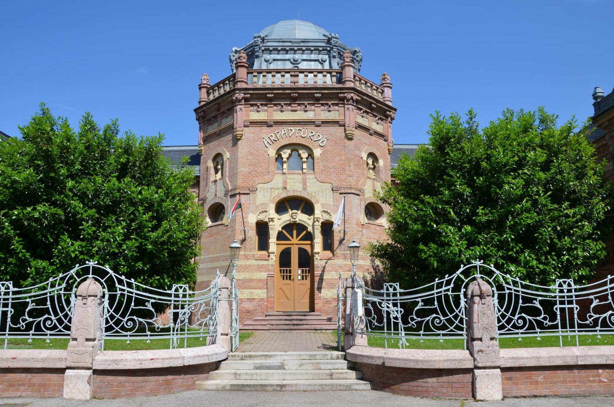 Belvaros Resort Apartman & Spa Székesfehérvár Exterior foto